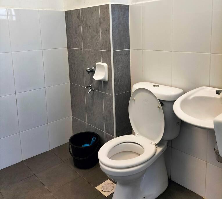 Iris 55 Corner Lot House Spacious Outdoor With Wi-Fi Джохор Бахру Екстериор снимка
